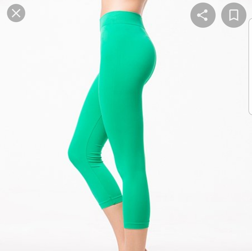 ByTogether By Together capri cropped leggings